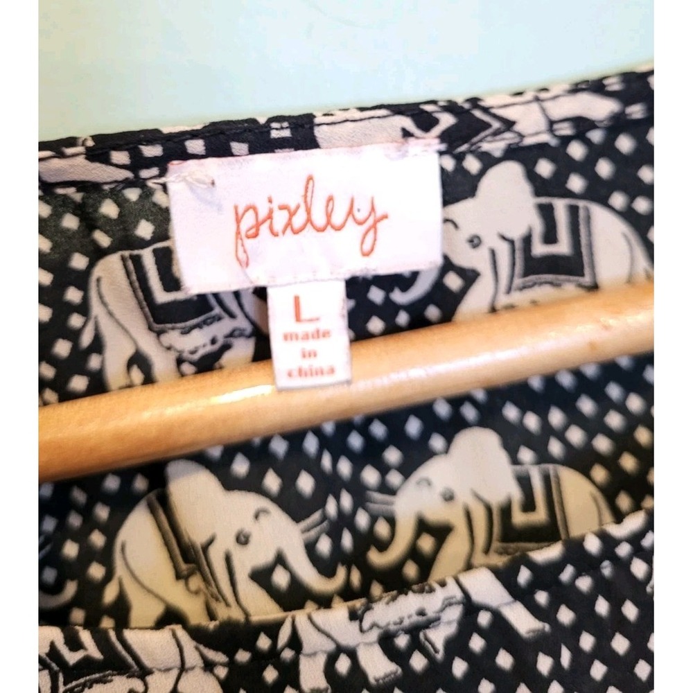 Black Tan Elephant Novelty Lightweight Roll Tab Sleeve Top Pixley Sz L - Picture 6 of 8